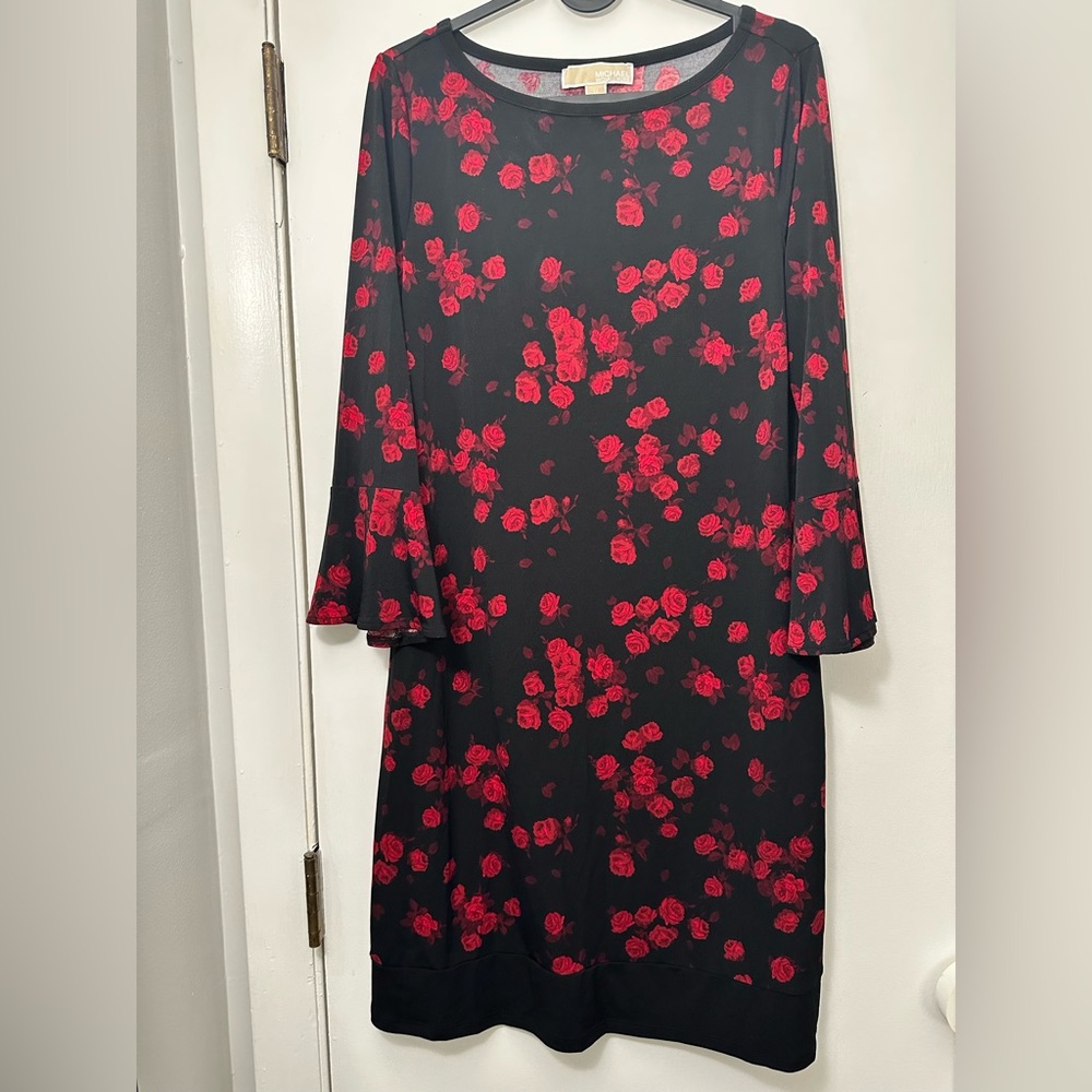 Black and red roses dress